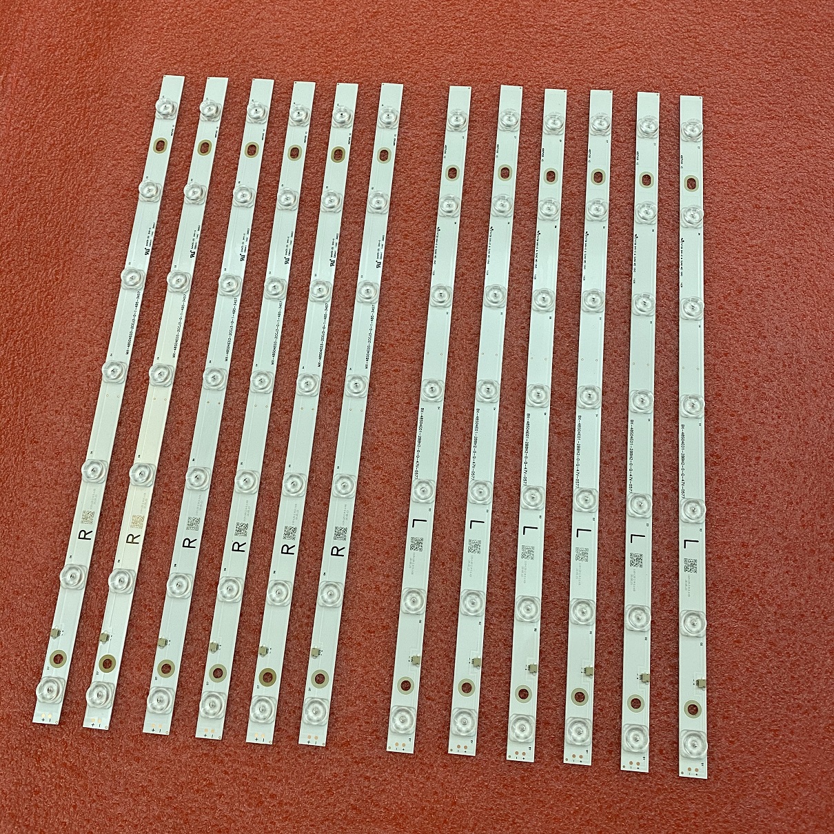 480TV05 480TV06 V2 tv led backlight TH-48AX670  R L 12 PCS(6*R 6*L) 7LED(3V) 454mm