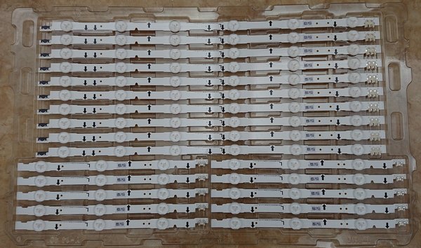 D4GE-400DCB-R2 R1 D4GE-400DCA-R2 R1 40inch 1PAIR New Original