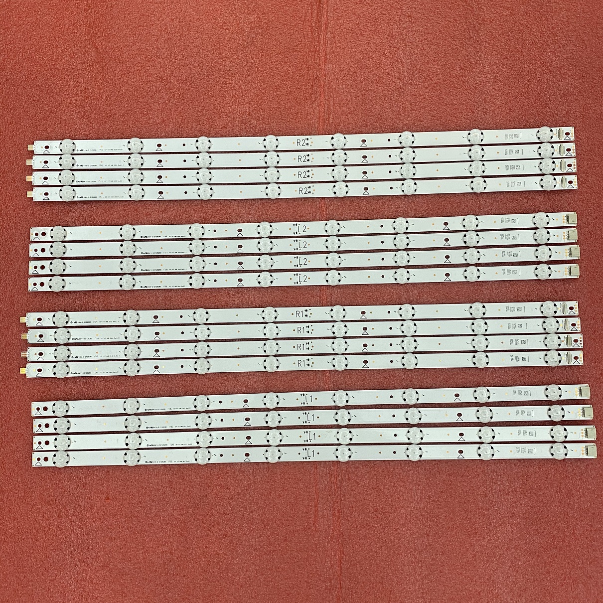 LD550DUN 6916L-2647A 2648A 2649A 6916L-2650 16PCS/SET