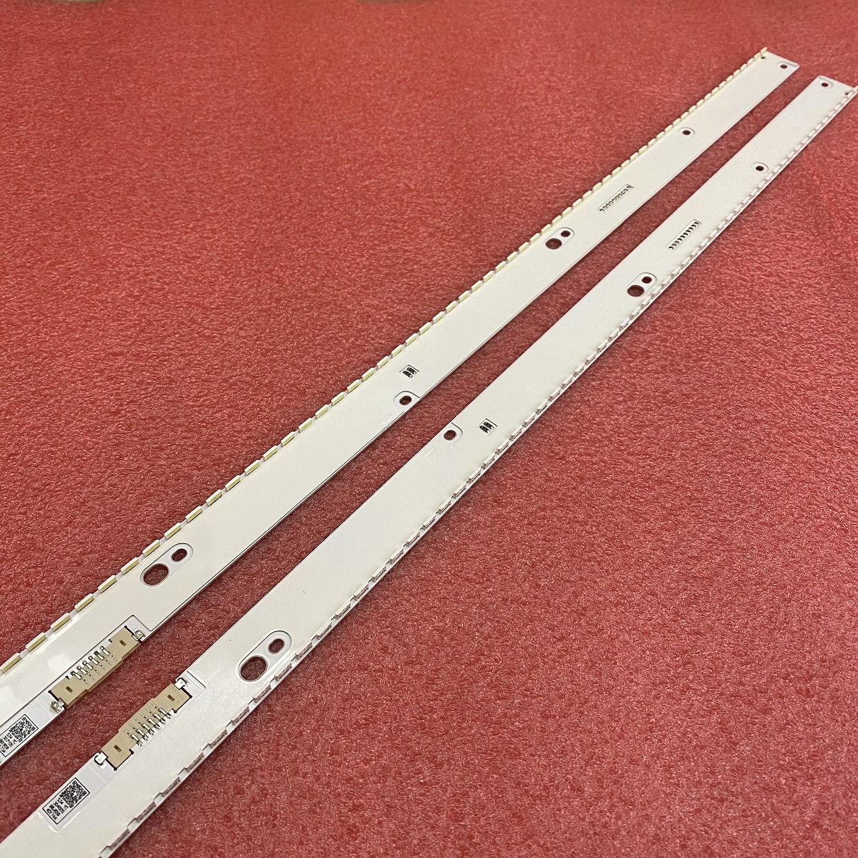 BN96-40095A 40096A V6ER-650SMA-LED78-R1 650SMB 2pcs/set