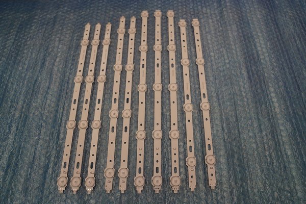 SVS400A73 A B C D 40D1333B 10PCS/SET New